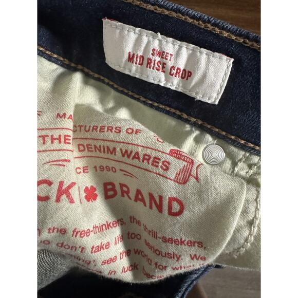 Lucky Brand Dark Wash Roughed Cuffed Sweet Mid Rise Crop, 12/31 - Picture 9 of 9